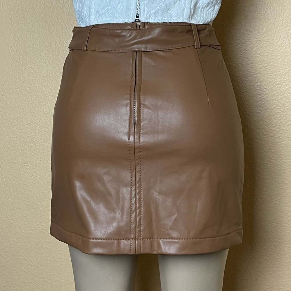 Abercrombie & Fitch Vegan leather belted skirt NWT size S - Picture 5 of 14